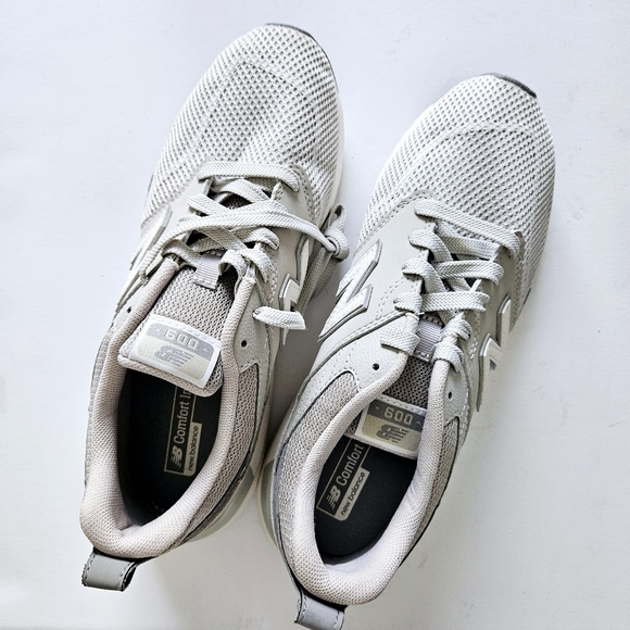 New Balance light grey. Brand new. - Picture 4 of 5